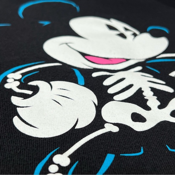Disney Glowing Mickey Mouse Skeleton Glow in the Dark Black Junior Large L Youth - Picture 6 of 17